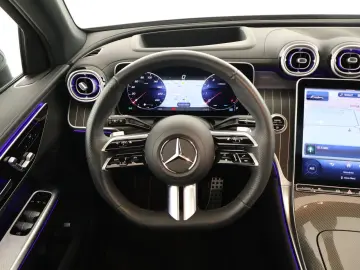 MERCEDES-BENZ GLC 300 4M AMG Night Pano Airmatic HUD 360