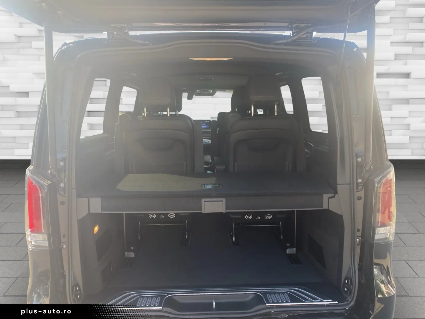 MERCEDES-BENZ V 300 d AVANTGARDE Lang Standh. AHK LED 360Kam