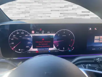 MERCEDES-BENZ V 300 d AVANTGARDE Lang Standh. AHK LED 360Kam