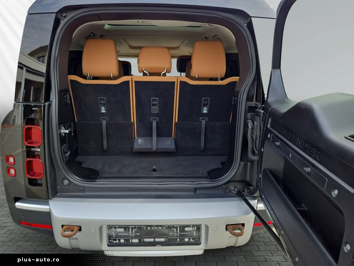 LAND ROVER Defender D300 Mild-Hybrid (L663)