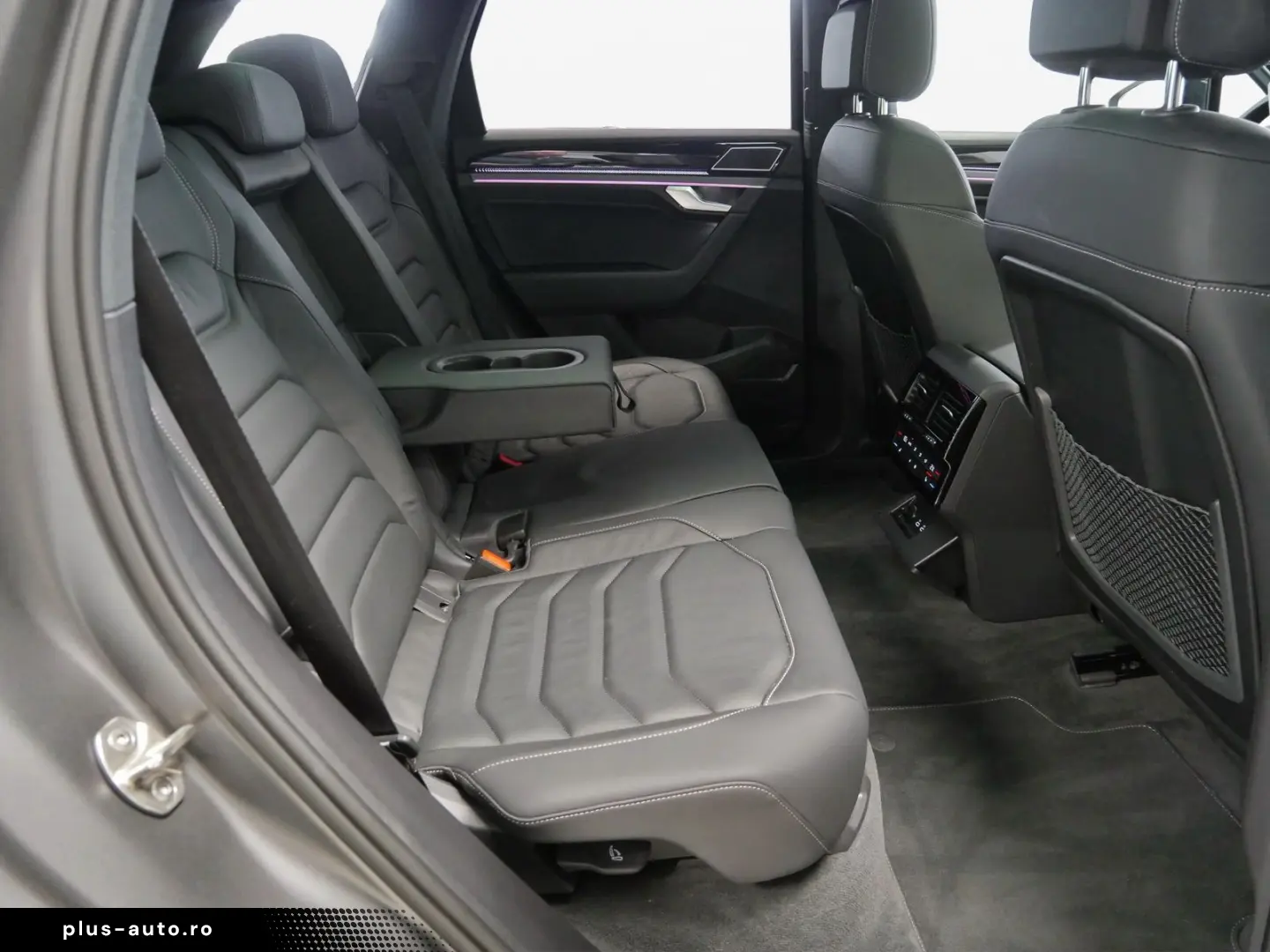 VW Touareg 3.0 TSI R-Line 4M 22Z DYNAUDIO Massage