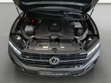 VW Touareg 3.0 TSI R-Line 4M 22Z DYNAUDIO Massage