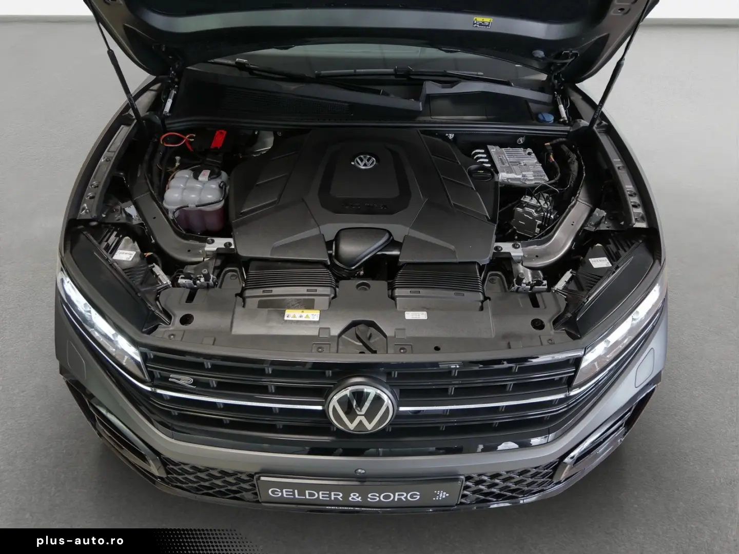 VW Touareg 3.0 TSI R-Line 4M 22Z DYNAUDIO Massage