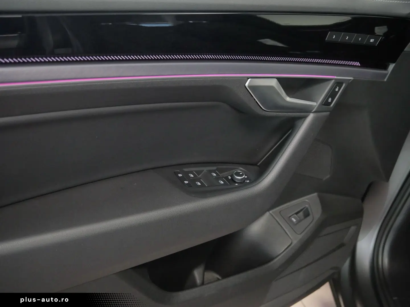 VW Touareg 3.0 TSI R-Line 4M 22Z DYNAUDIO Massage