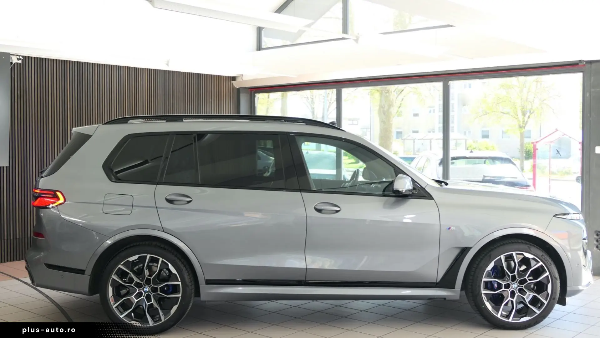 BMW X7 xDrive 40 d M Sport SKY-Lounge B&W 22  ICONIC