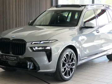 BMW X7 xDrive 40 d M Sport SKY-Lounge B&W 22  ICONIC