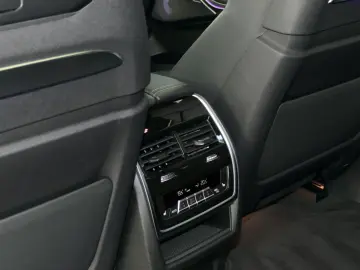 BMW X7 xDrive 40 d M Sport SKY-Lounge B&W 22  ICONIC