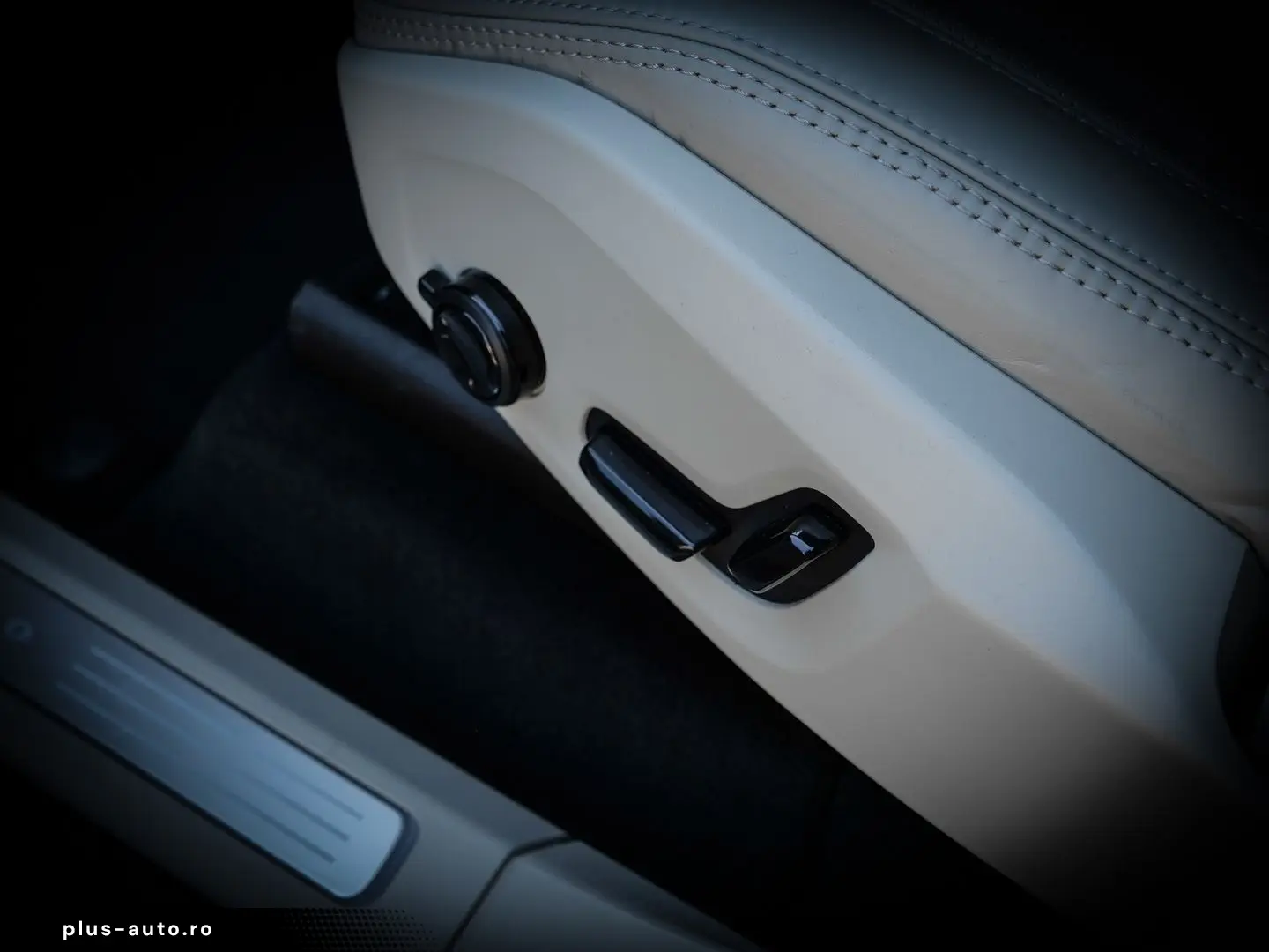 VOLVO XC90 FACELIFT Plus Bright Recharge Plug-In Hybri
