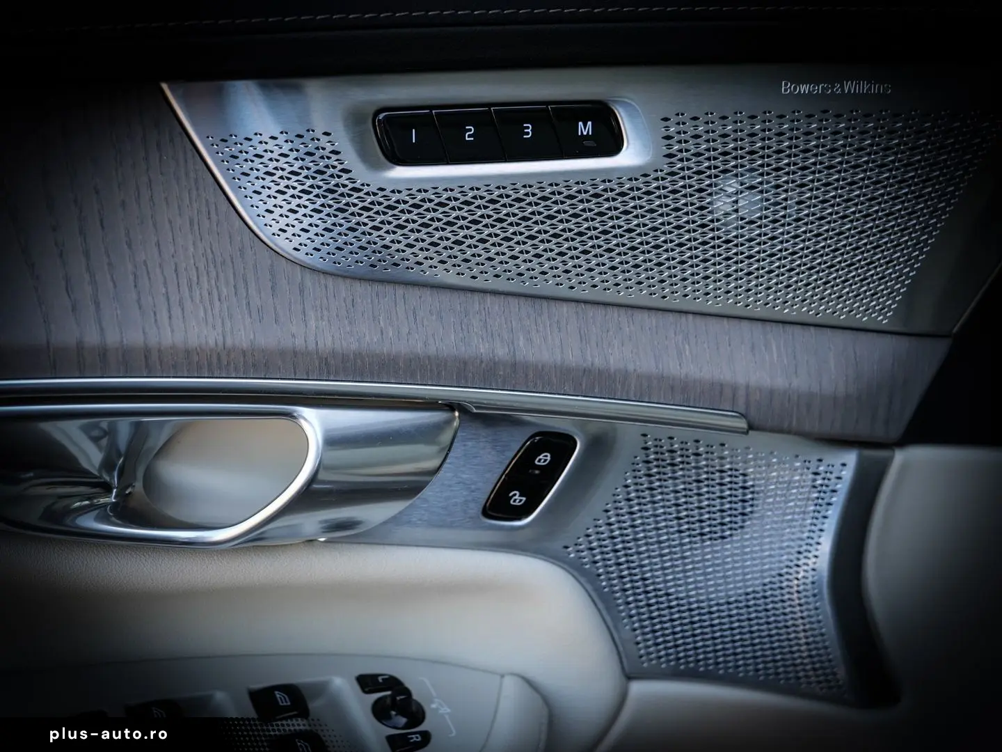 VOLVO XC90 FACELIFT Plus Bright Recharge Plug-In Hybri