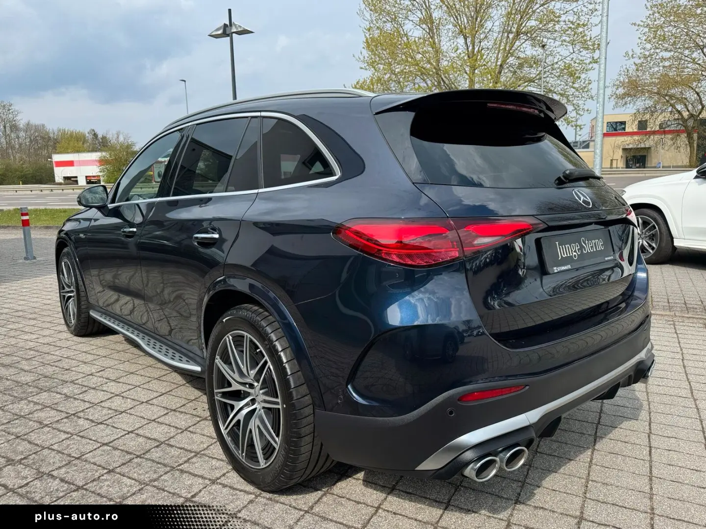 MERCEDES-BENZ GLC 43 4M Premium Plus PerfoLenk Distro Pano