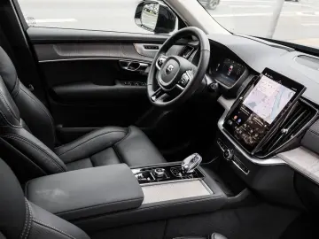 VOLVO XC90 T8 AWD Ultra Dark NP 108.620 -  B&W FOUR-C