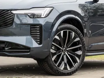 VOLVO XC90 T8 AWD Ultra Dark NP 108.620 -  B&W FOUR-C