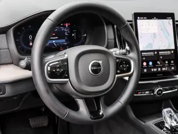 VOLVO XC90 T8 AWD Ultra Dark NP 108.620 -  B&W FOUR-C