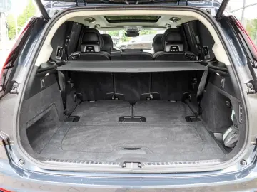 VOLVO XC90 T8 AWD Ultra Dark NP 108.620 -  B&W FOUR-C