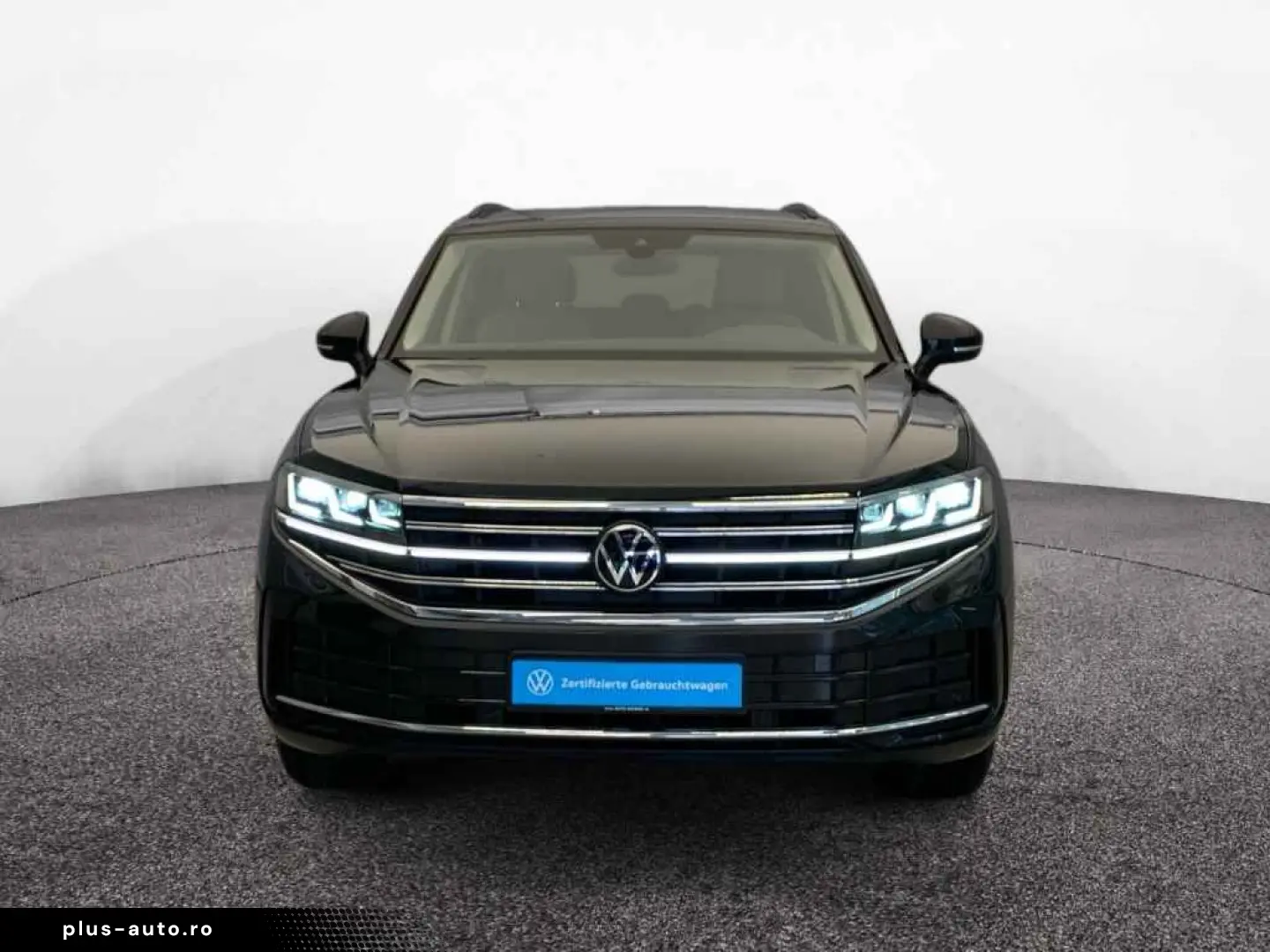 VW Touareg Elegance TDI 4M  AHK LUFTF STDHZ LEDER