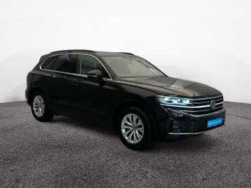 VW Touareg Elegance TDI 4M  AHK LUFTF STDHZ LEDER
