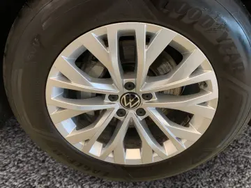 VW Touareg Elegance TDI 4M  AHK LUFTF STDHZ LEDER