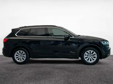 VW Touareg Elegance TDI 4M  AHK LUFTF STDHZ LEDER