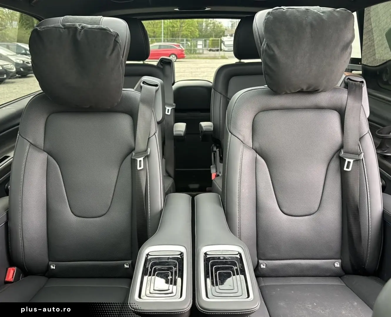MERCEDES-BENZ V-Class 2024 — imagine 17