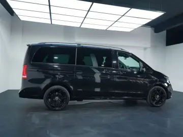 MERCEDES-BENZ V 300 d 4M L AVANTGARDE EDITION AMG 7-SITZER