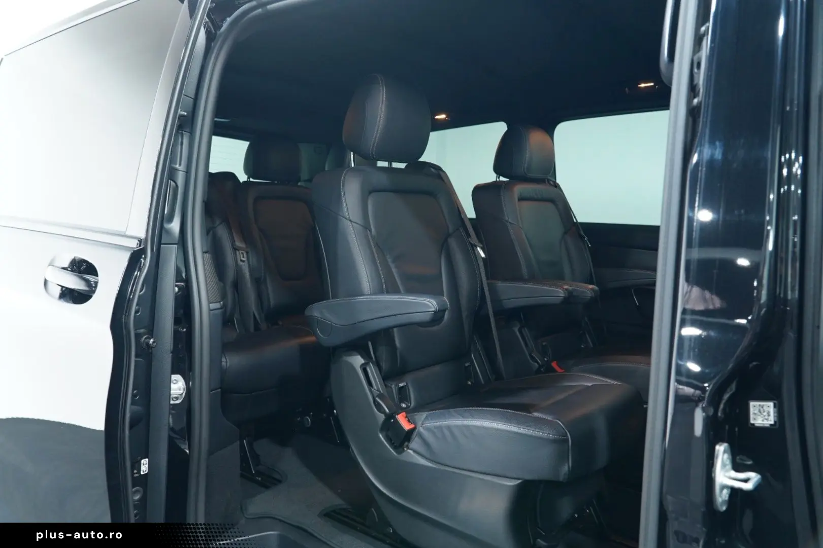 MERCEDES-BENZ V 300 d 4M L AVANTGARDE EDITION AMG 7-SITZER
