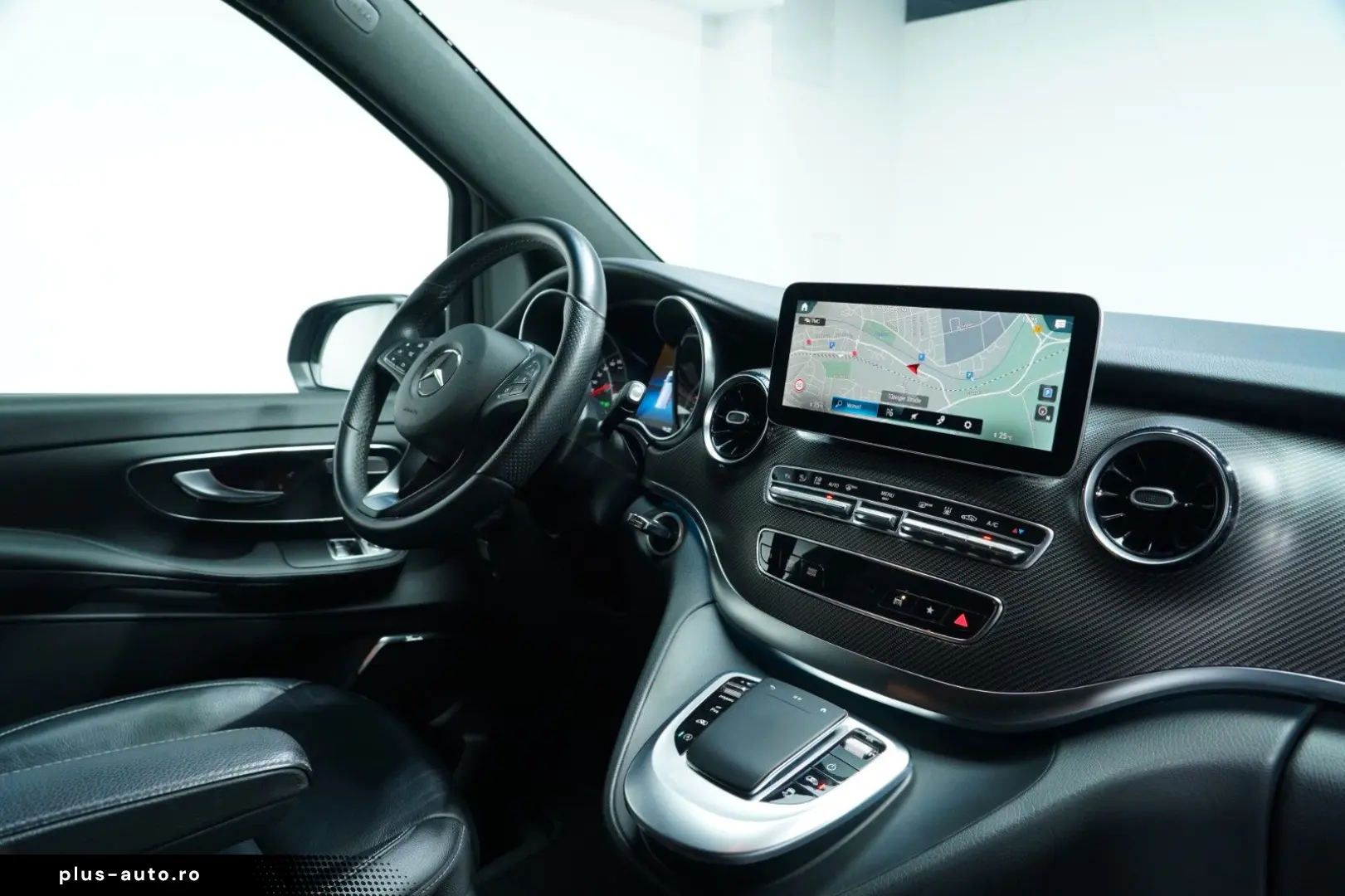 MERCEDES-BENZ V 300 d 4M L AVANTGARDE EDITION AMG 7-SITZER