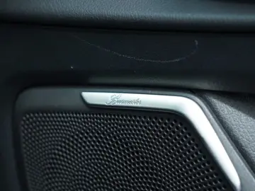MERCEDES-BENZ V 300 d 4M L AVANTGARDE EDITION AMG 7-SITZER