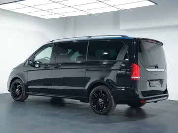 MERCEDES-BENZ V 300 d 4M L AVANTGARDE EDITION AMG 7-SITZER