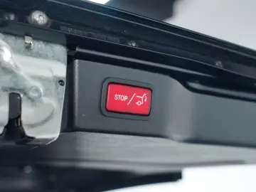 MERCEDES-BENZ V 300 d 4M L AVANTGARDE EDITION AMG 7-SITZER