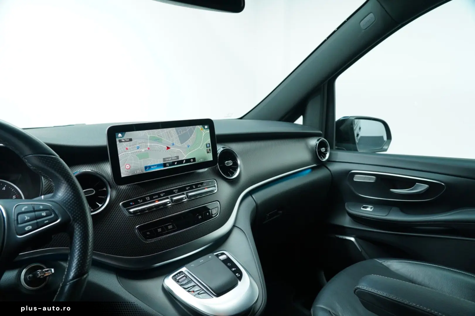 MERCEDES-BENZ V 300 d 4M L AVANTGARDE EDITION AMG 7-SITZER