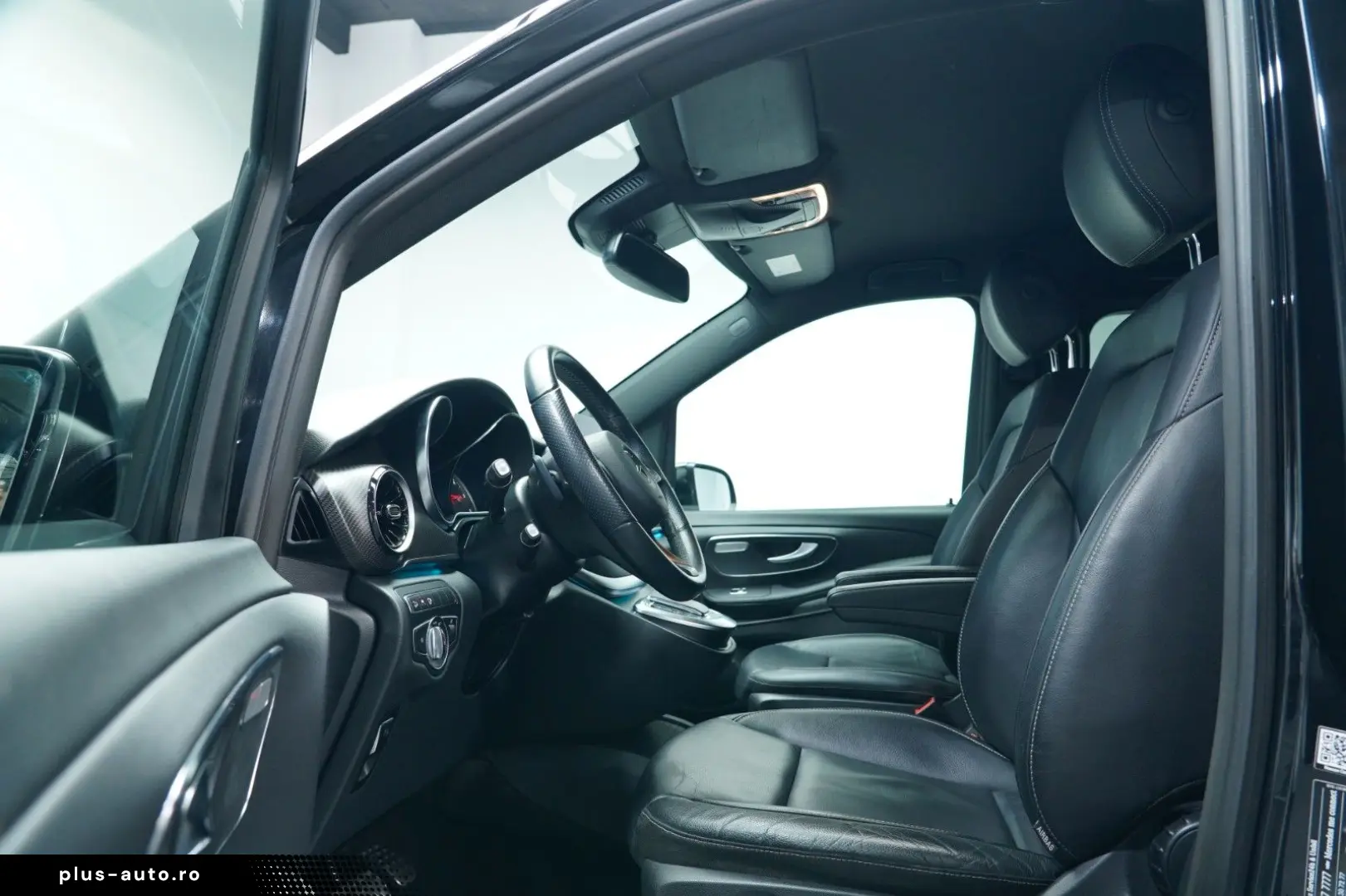 MERCEDES-BENZ V 300 d 4M L AVANTGARDE EDITION AMG 7-SITZER
