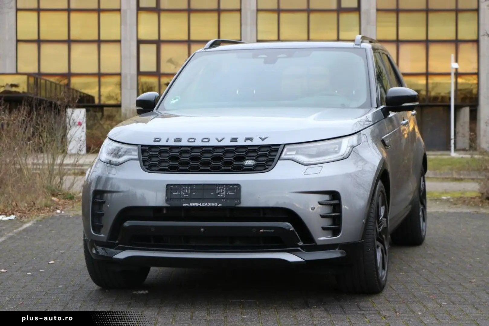 LAND ROVER Discovery D300 R-Dynamic SE AWD AHK Matrix LED