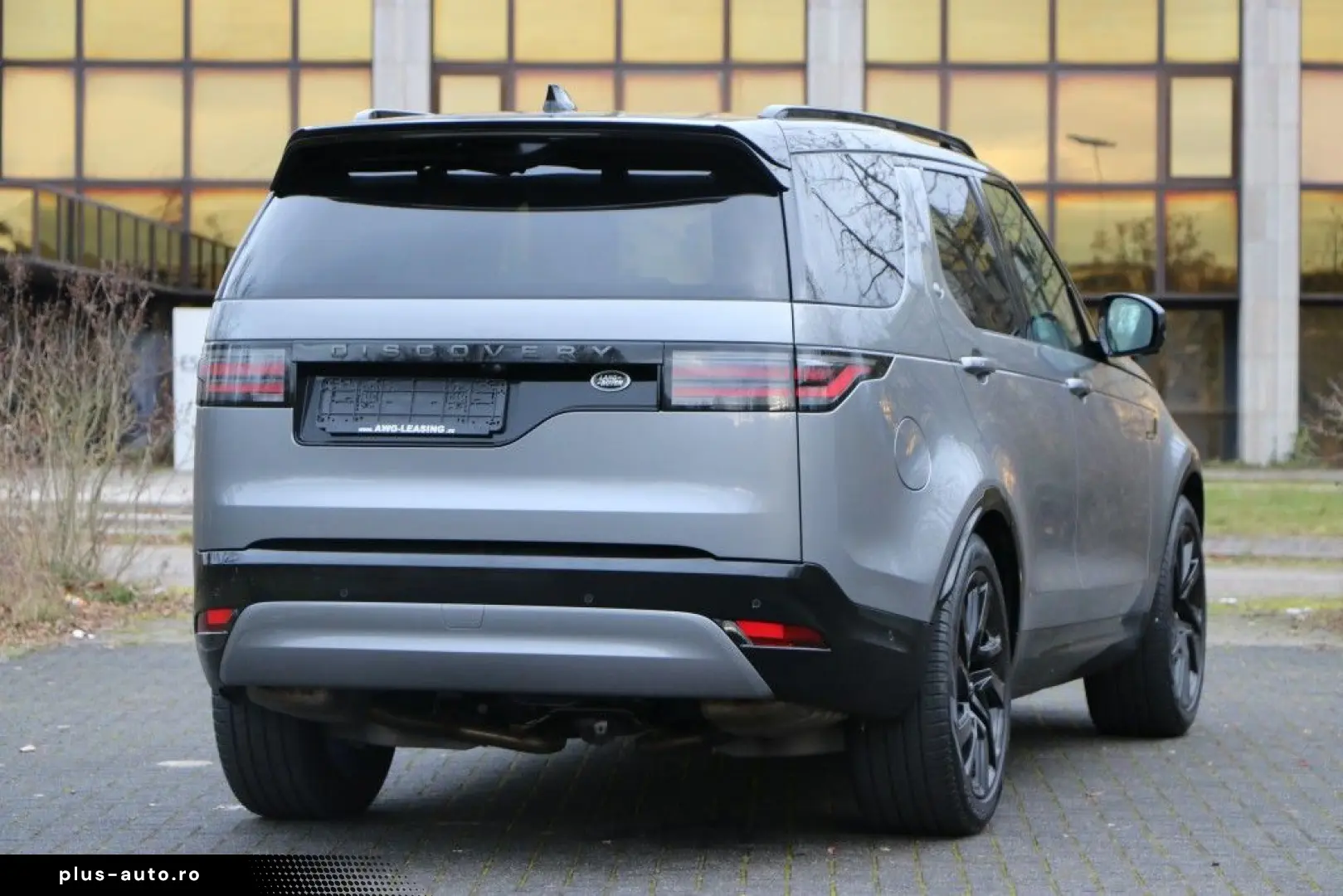 LAND ROVER Discovery D300 R-Dynamic SE AWD AHK Matrix LED