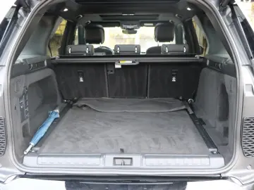 LAND ROVER Discovery D300 R-Dynamic SE AWD AHK Matrix LED