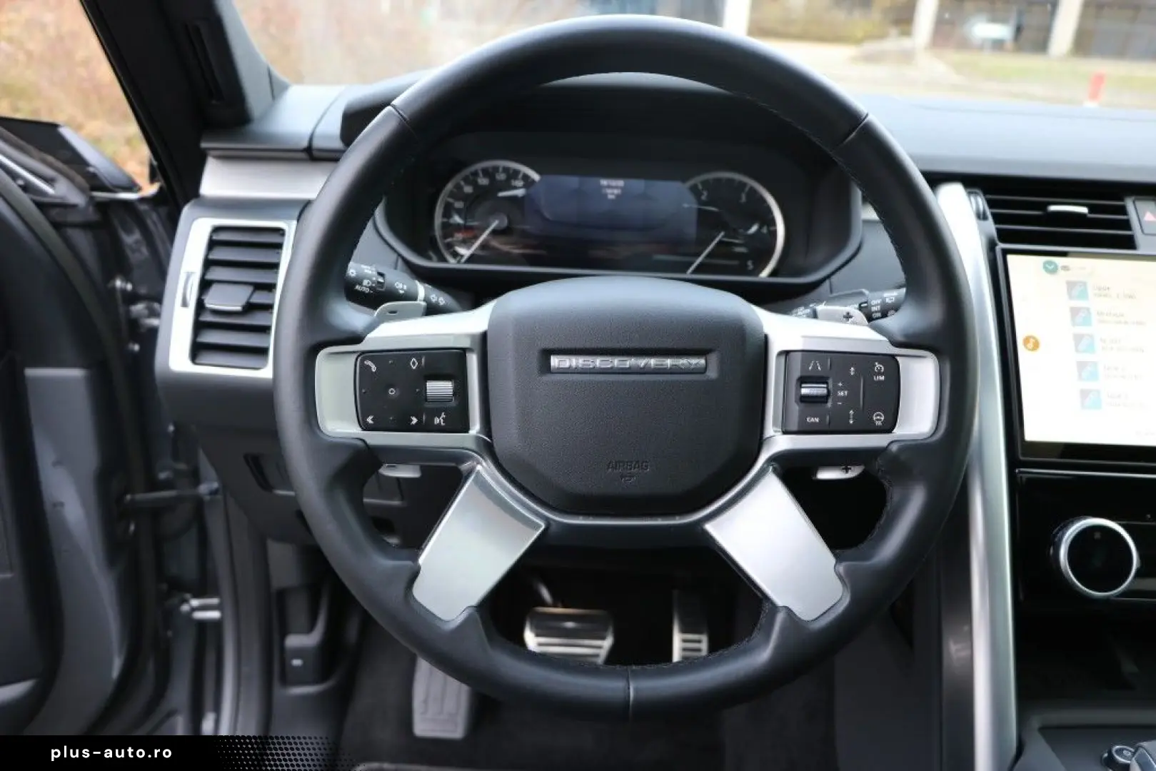LAND ROVER Discovery D300 R-Dynamic SE AWD AHK Matrix LED