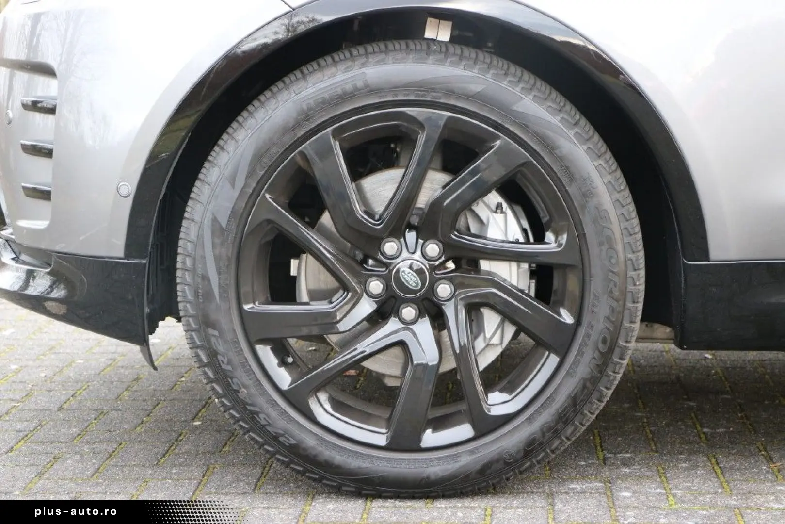 LAND ROVER Discovery D300 R-Dynamic SE AWD AHK Matrix LED