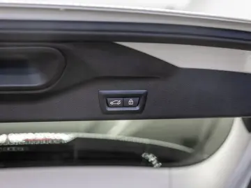 BMW X5 xDr45e XLine DAProf HUD 360 LASER Panoramic H&K