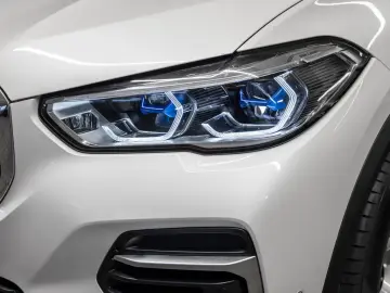 BMW X5 xDr45e XLine DAProf HUD 360 LASER Panoramic H&K