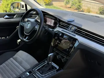 2.0tdi   150cp   DSG   Highline   Bord digital