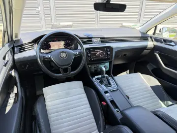 2.0tdi   150cp   DSG   Highline   Bord digital