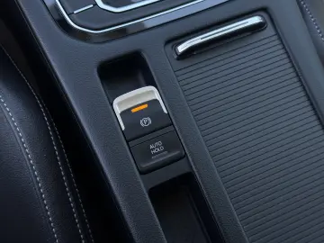 2.0tdi   150cp   DSG   Highline   Bord digital