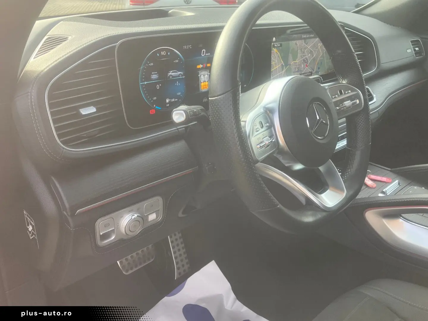 MERCEDES-BENZ GLE 400 d 4Matic AMG-Line PanoDach AHZV LED