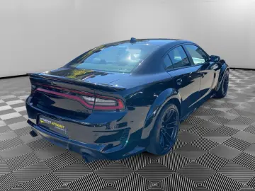 DODGE Charger SRT Hellcat