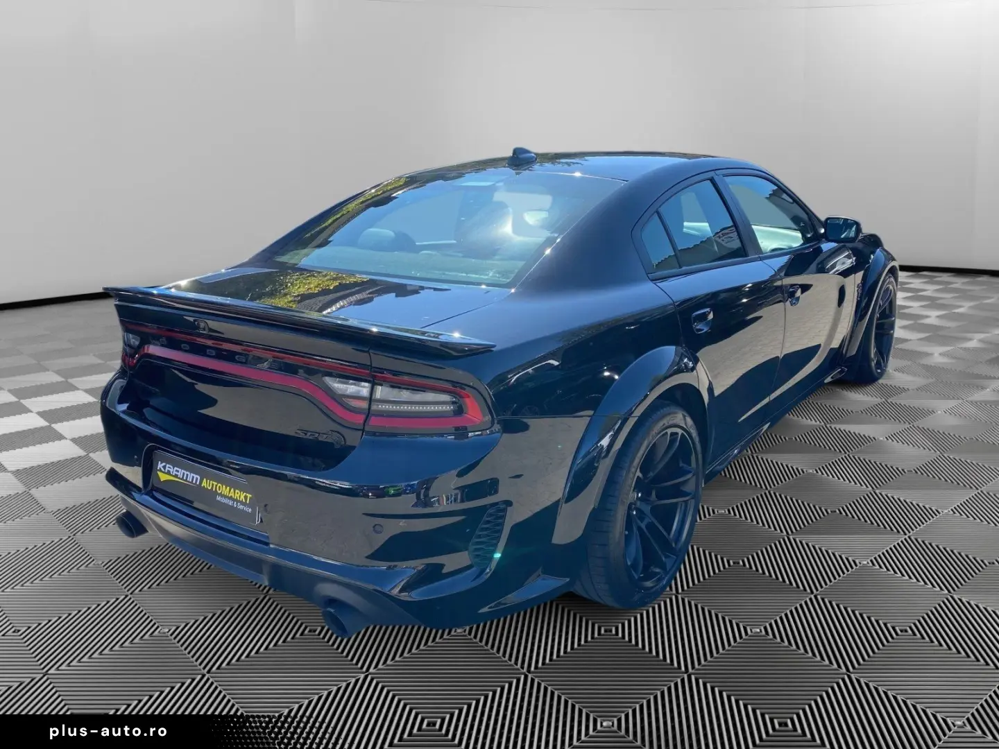 DODGE Charger SRT Hellcat