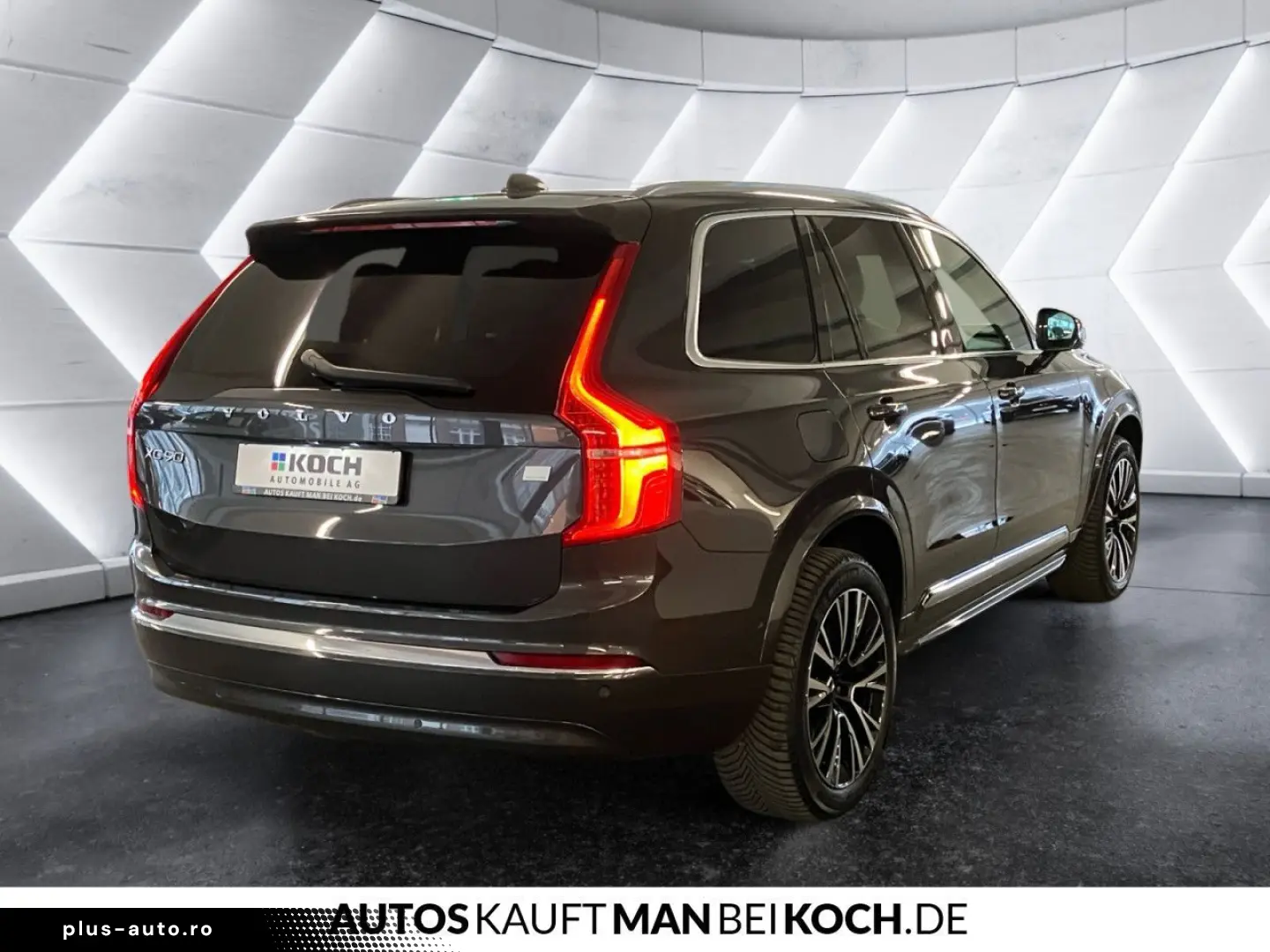 VOLVO XC90 2024 — imagine 3