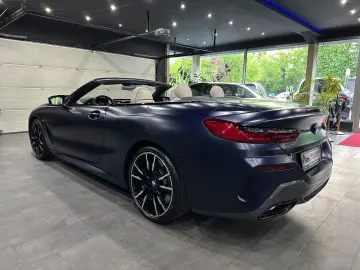 BMW M850 i xDrive Cabrio  B&W  LASER   Matt   1.HAND