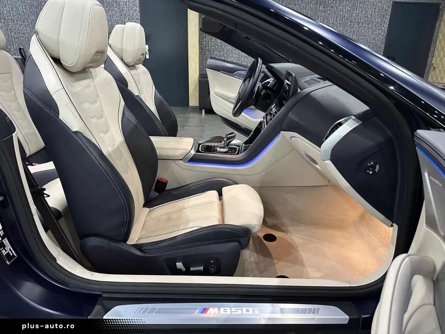BMW M850 i xDrive Cabrio  B&W  LASER   Matt   1.HAND