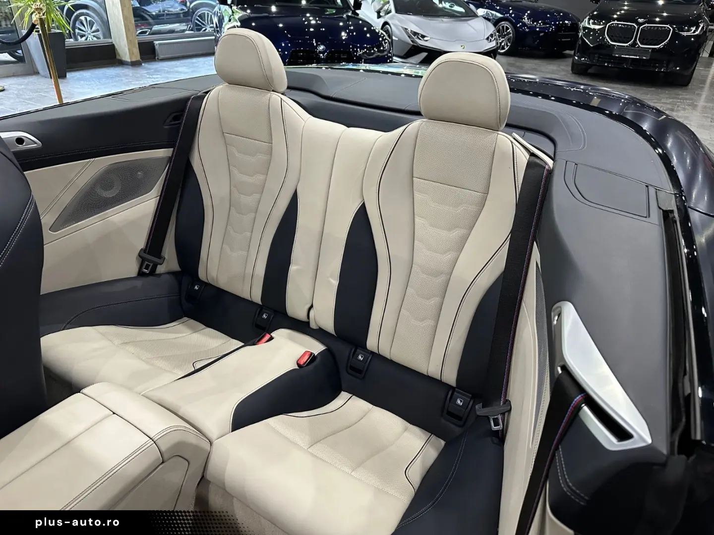 BMW M850 i xDrive Cabrio  B&W  LASER   Matt   1.HAND