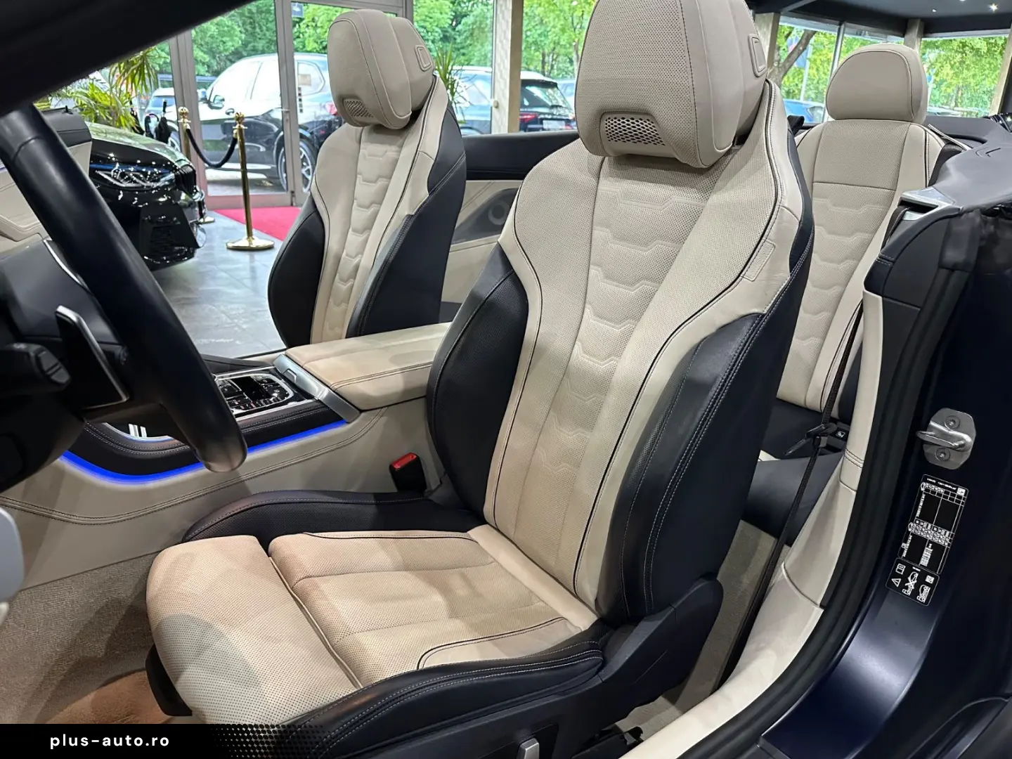 BMW M850 i xDrive Cabrio  B&W  LASER   Matt   1.HAND