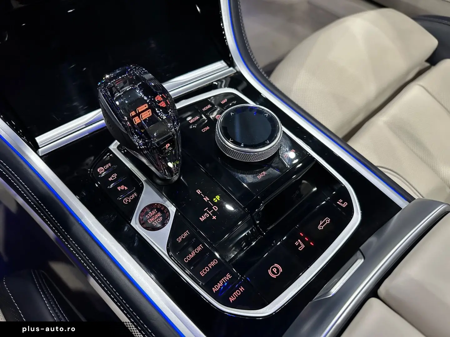 BMW M850 i xDrive Cabrio  B&W  LASER   Matt   1.HAND